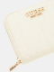 Carteira Pequena Aldina com Logo 4G em Verniz Creme - Guess | Carteira Pequena Aldina com Logo 4G em Verniz Creme | MISSCATH