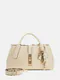 Mala de Mão Brooke Charm Creme - Guess | Mala de Mão Brooke Charm Creme | MISSCATH