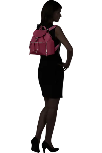 Mochila com Aba Vermelho Granada