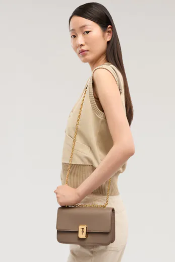 Mala de Tiracolo Pequena Cameo Castanha