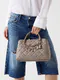 Mala de Mão Libby acolchoada Bege - Guess | Mala de Mão Libby acolchoada Bege | MISSCATH
