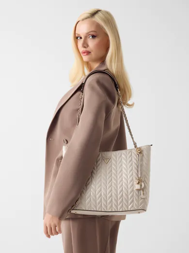 Mala Shopper Cheryl Bege