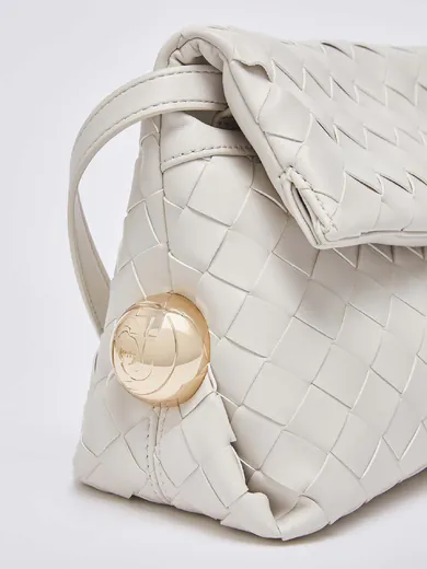 Mala de Ombro Média Entrançada Branca