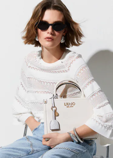 Mala de Mão Pequena com pendente Creme