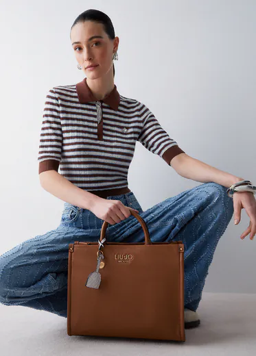 Mala de Mão Média com pendente Castanha