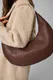 Guess | Mala de Ombro Hobo Petra Grande Castanha | MISSCATH