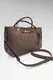 Guess | Mala de Mão Carmella Taupe | MISSCATH